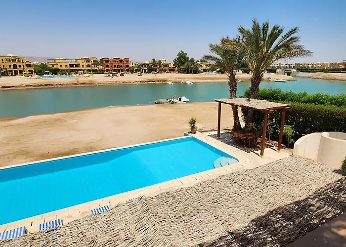 Nayah Stays, Lagoons Beach, Paradise 3 Ensuite With Private Pool * El Gouna