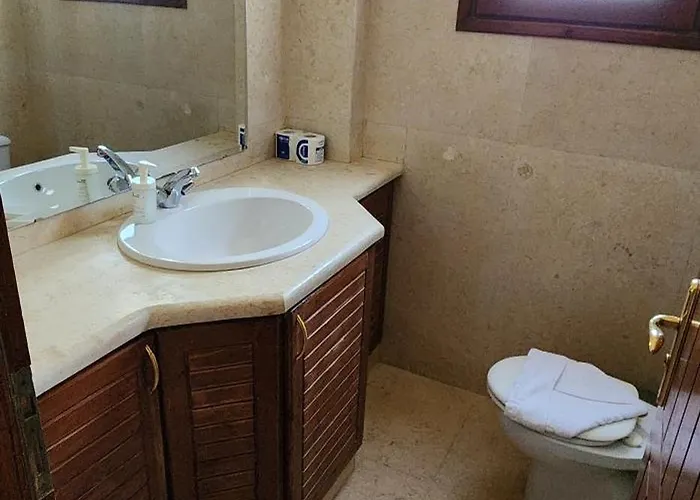 Villa Nayah Stays, Lagoons Beach, Paradise 3 Ensuite With Private Pool