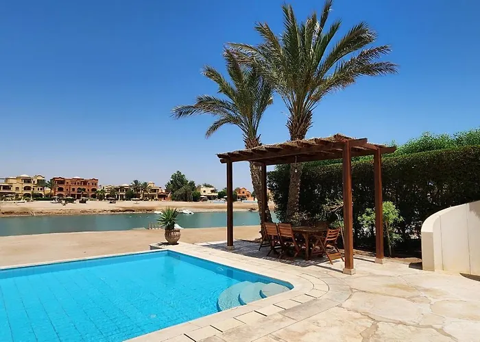 Villa Nayah Stays, Lagoons Beach, Paradise 3 Ensuite With Private Pool El Gouna