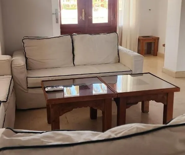 Villa Nayah Stays, Lagoons Beach, Paradise 3 Ensuite With Private Pool *