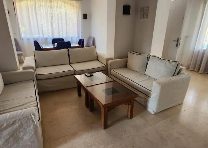 Villa Nayah Stays, Lagoons Beach, Paradise 3 Ensuite With Private Pool